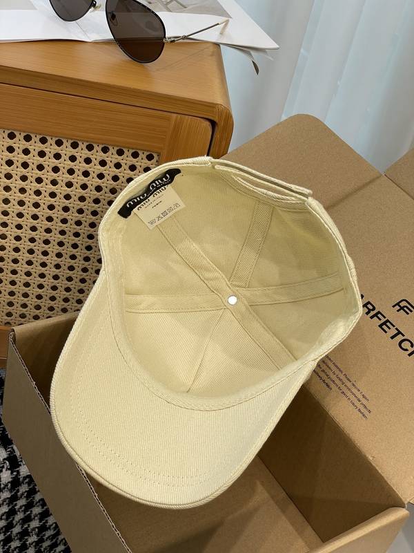 Miu Miu Hat MUH00197